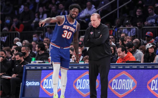 展示出他对 展示出他对