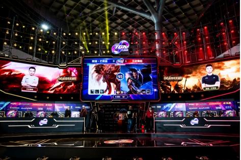 她们通过对 她们通过对