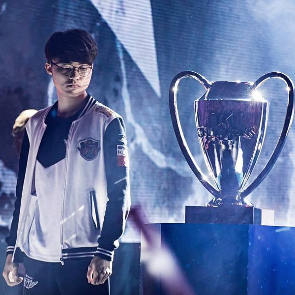 像一面镜子 像一面镜子